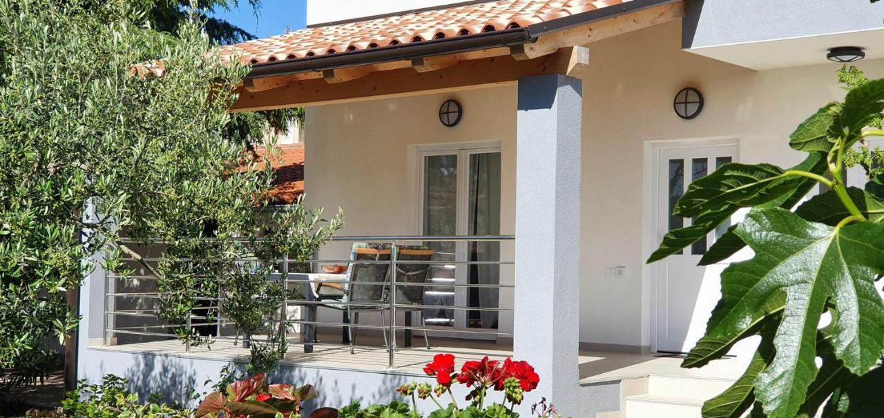 Nevija Apartment Peroj Luaran gambar