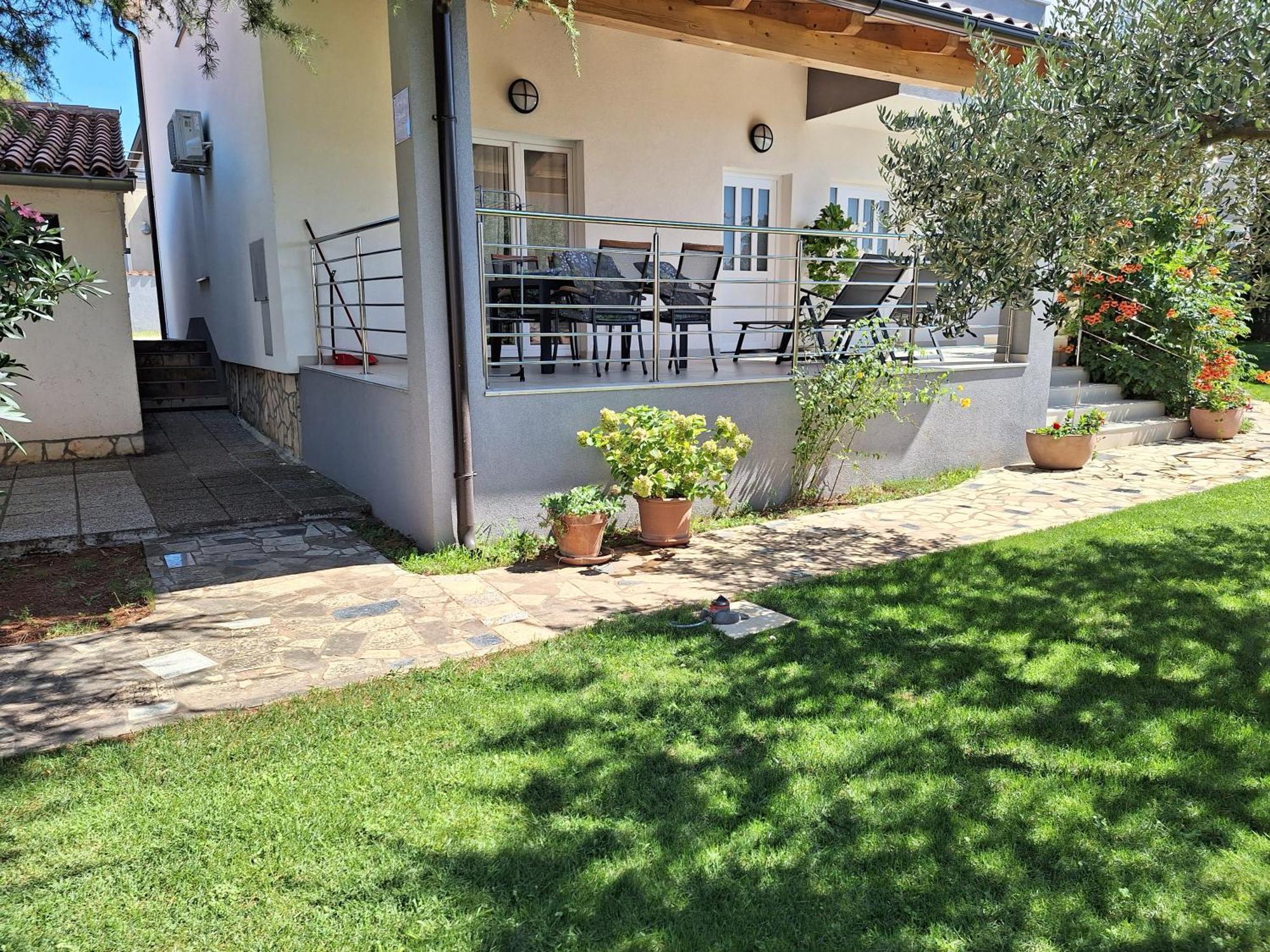 Nevija Apartment Peroj Luaran gambar